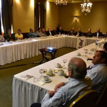 Realiza Secretario de Desarrollo Económico encuentro con empresarios del Sur.