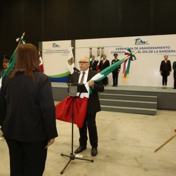 TAM-039-2019.-Conmemoran Sociedad y Gobierno el Día de la Bandera (2) Conmemoran Sociedad y Gobierno el Día de la Bandera