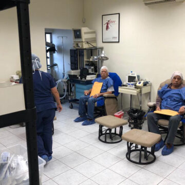 Sebien, Sistema DIF y Club Rotario beneficia a personas con cataratas