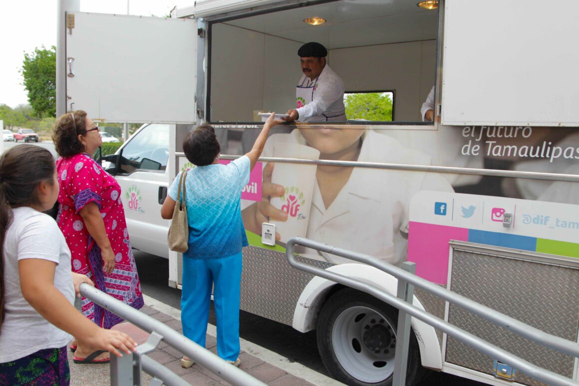 DIF-074-2019.-Continúa DIF Tamaulipas llevando alimentos a hospitales del Estado (7) Continúa DIF Tamaulipas llevando alimentos a hospitales del Estado.