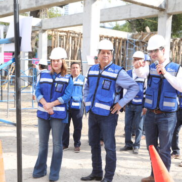 Realizan Gobernador y Presidenta del DIF supervisión de nuevo edificio de atención.