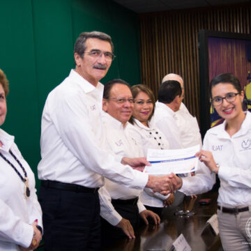 Refuerza la UAT capacitación de sus docentes