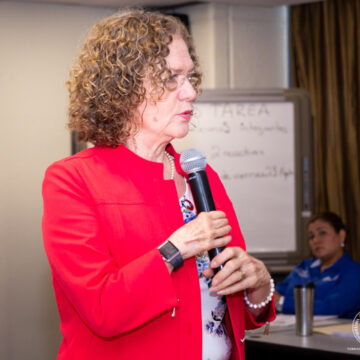 Imparten taller sobre prevención y erradicación de la violencia contra la mujer