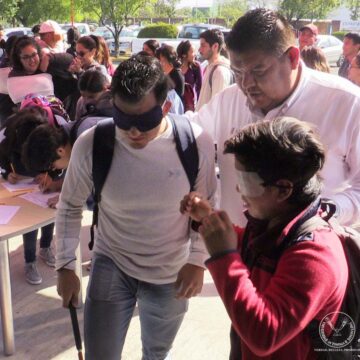 Foto_1_CODIS Sensibiliza UAT a estudiantes en “Te presto mis zapatos”