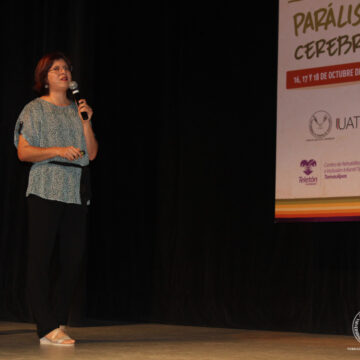 Imparten seminario la UAT y Teletón Tamaulipas