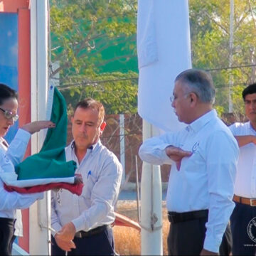 FOTO_3_día_bandera_24_02_2020 Rinde UAT en el Campus Victoria homenaje a la Bandera