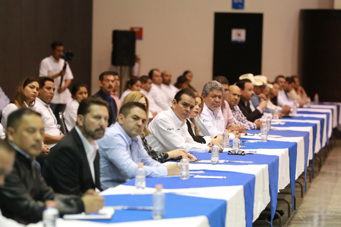 Convoca Gobernador a alcaldes a hacer frente contra coronavirus