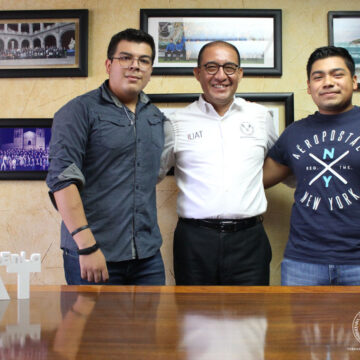 Foto_1_FADU_12_06 Presentarán alumnos de la UAT en Abu Dabi proyecto de App móvil para débiles visuales