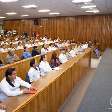 Foto_2_conferencia_liderazgo_12_07 Imparte UAT conferencias de comunicación y liderazgo directivo