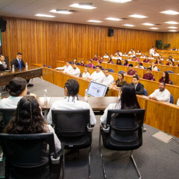Gana Facultad de Enfermería UAT-Victoria concurso de debate