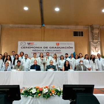 Imparte UAT conferencias en semana mundial de la lactancia materna