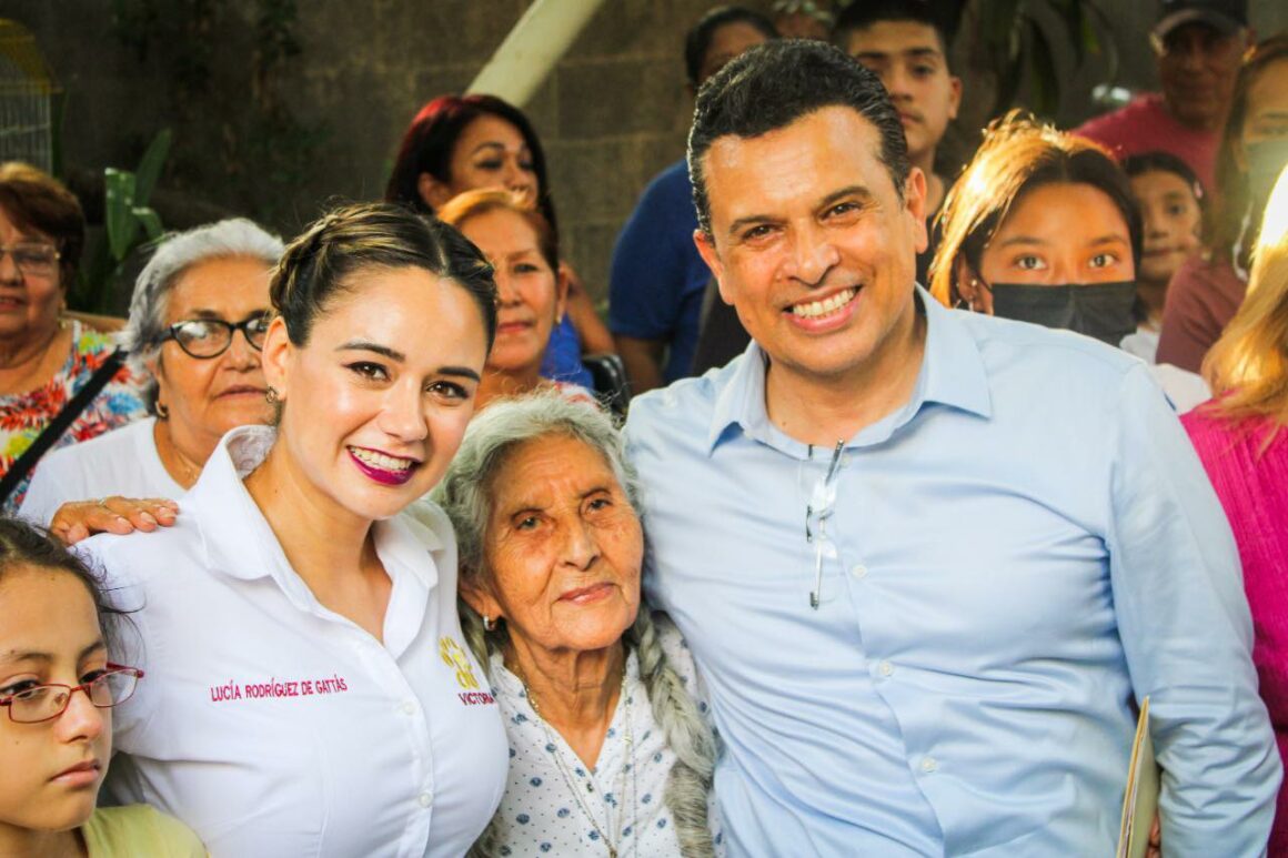 300979266_631888691651184_8187770331011623872_n Visitan Lalo y Lucy comités vecinales; Aprueban su trabajo.