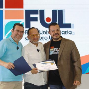 foto 1 Presentan en la FUL UAT el libro “La disputa por México, dos proyectos frente a frente para el 2024”