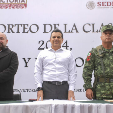 62ce967c72818f0e42e33c5f0faa7c2b-1024x683 Asiste alcalde Lalo Gattás a sorteo de servicio militar