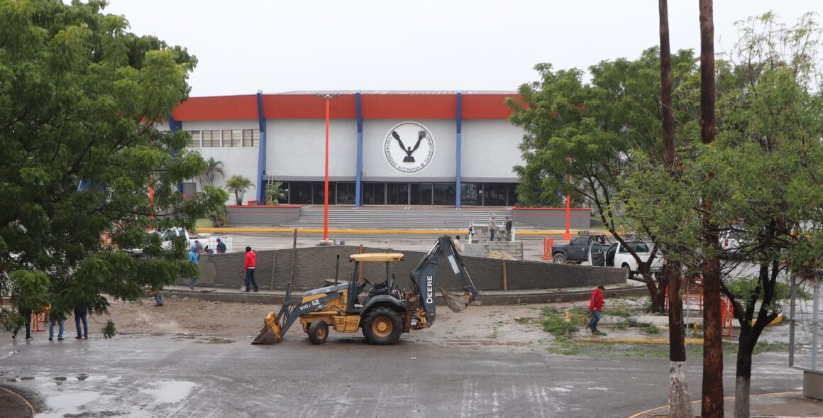 FOTO 1 El gobernador Américo Villarreal presidirá honores en la UAT