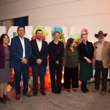 img_3296.jpg Ofrece UAT festejo prenavideño al personal académico del Campus Victoria