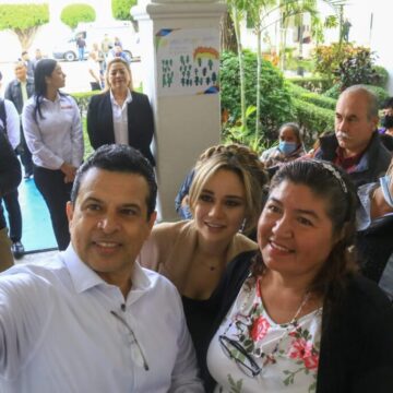 img_3321.jpg Participa Municipio en entrega de tarjetas LICONSA a nuevos beneficiarios