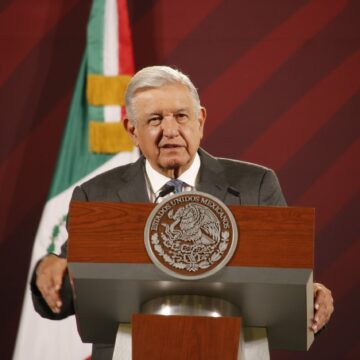 NotiPress - AMLO Mañanera 26-01-2023 Gustavo Torres (NotiPress) Ministros vienen del antiguo régimen, no les tengo confianza: AMLO