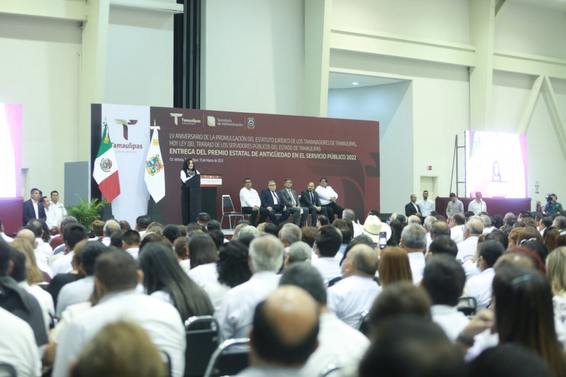 Dignifica Américo salarios de trabajadores del Estado; burócratas lo respaldan; “ahora sí nos respetan” (2) Dignifica Américo salarios de trabajadores del Estado; burócratas lo respaldan; “ahora sí nos respetan”