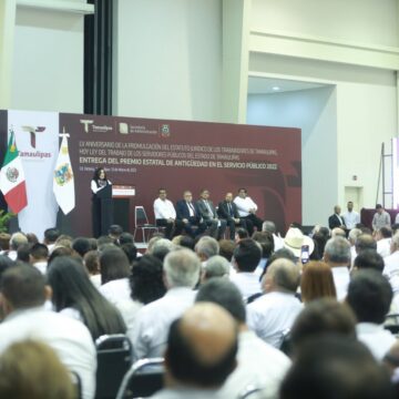 Dignifica Américo salarios de trabajadores del Estado; burócratas lo respaldan; “ahora sí nos respetan”