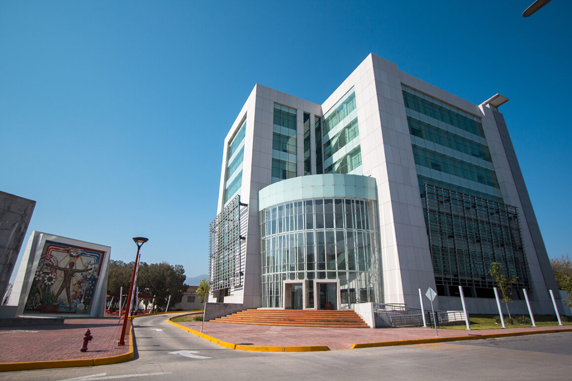 2 Reanuda la UAT labores administrativas