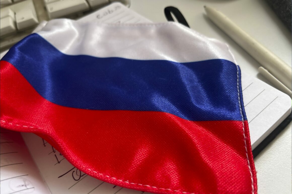 NotiPress - Idioma ruso Gustavo Torres (NotiPress) Alexei Navalny es condenado por «establecer una comunidad extremista» en Rusia