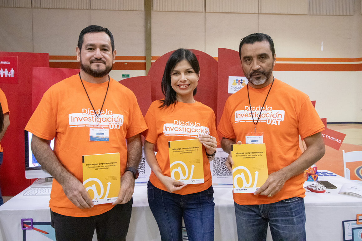 1 (14) Docentes de la UAT publican libro sobre liderazgo en la sociedad digital