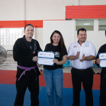 2-10 Imparte la UAT taller de defensa personal para las universitarias