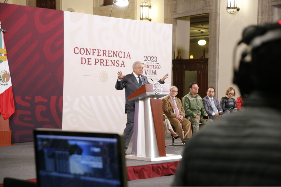 NotiPress - AMLO Mañanera 04-12-2023 Sergio F Cara (NotiPress) (1) AMLO propondrá a Biden análisis e inversión en temas migratorios