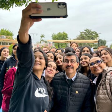 3 (9) Dámaso Anaya fortalece vínculos con universitarios de la UAT Campus Mante