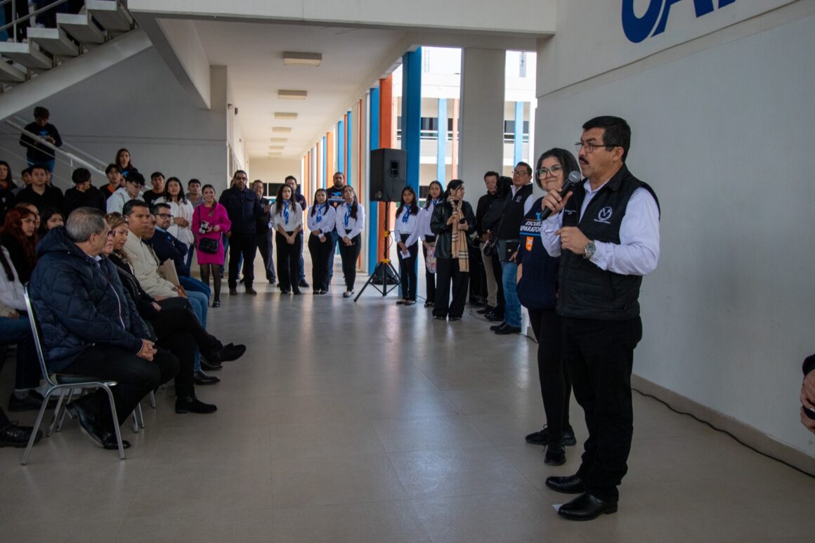 5 Dámaso Anaya da mensaje de bienvenida al ciclo escolar de la UAT Primavera 2024