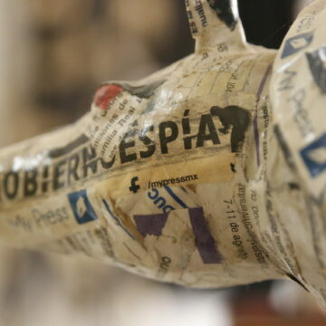 NotiPress - Gobierno espía Sergio F Cara (NotiPress) Gobierno espía se desvanece en la causa de espionaje a Carmen Aristegui