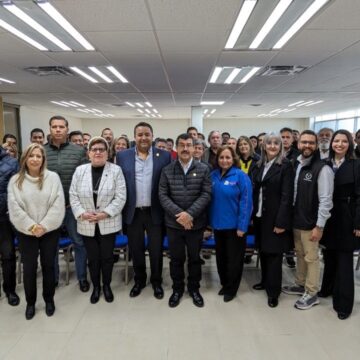 foto-2-1 Buscamos asegurar a la juventud una educación de excelencia: Dámaso Anaya