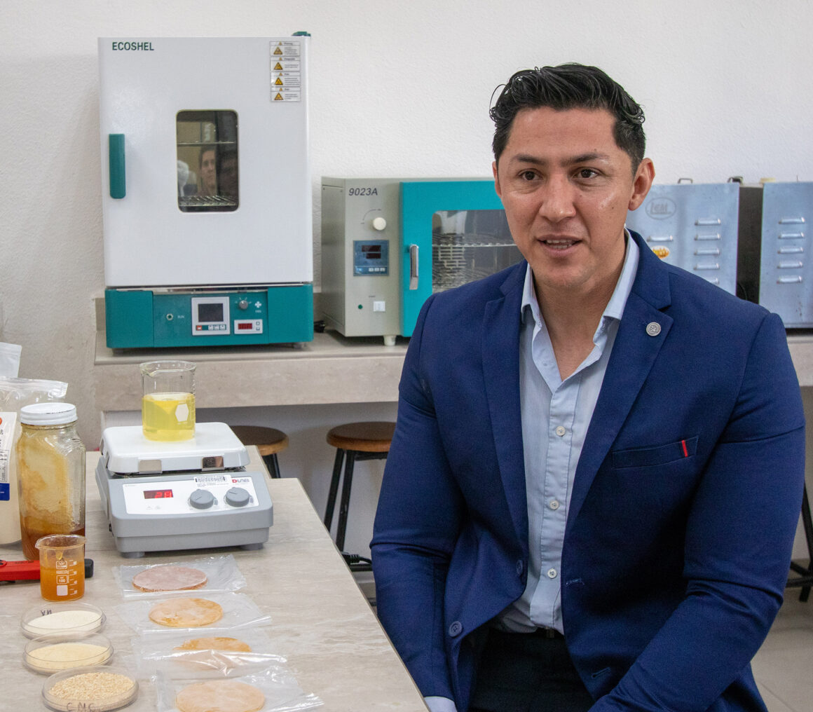 Elaboran en la UAT innovadores productos derivados de la miel de abeja