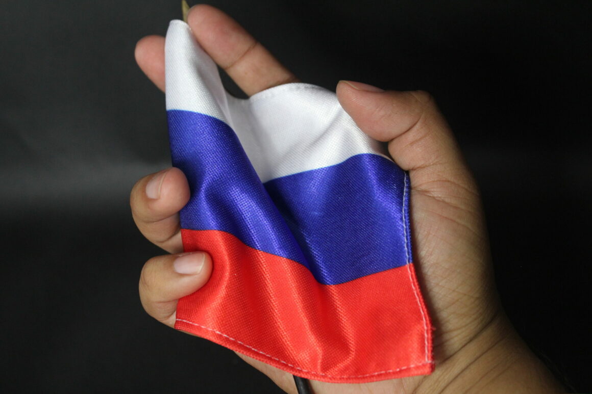 NotiPress - Bandera de Rusia Gustavo Torres (NotiPress) Lo que se sabe de los posibles atentados terroristas en Moscú