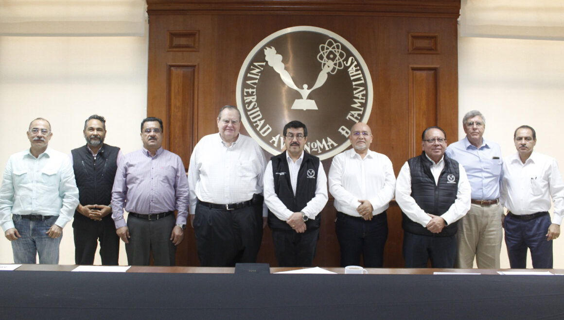 1 (15) Rector estrecha vínculos de la UAT con sector empresarial del sur de Tamaulipas