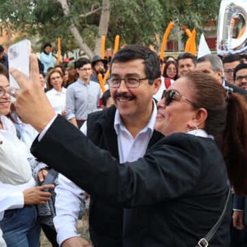 Impulsamos una Universidad más humana, transparente y socialmente responsable: Dámaso Anaya