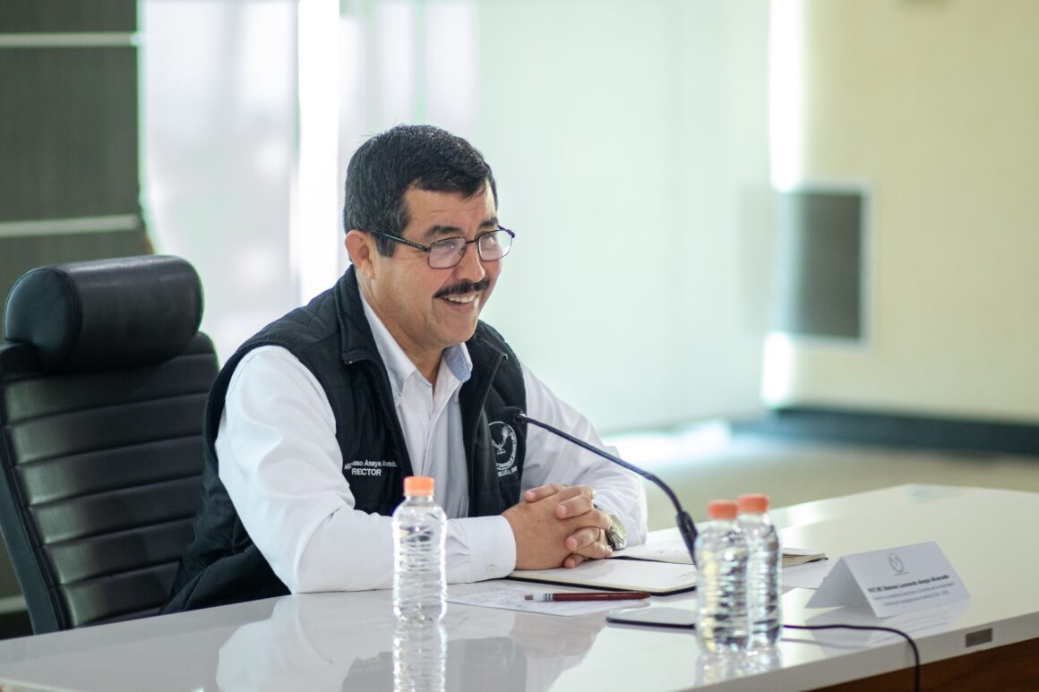 a1 La educación humanista será la columna vertebral de la UAT: Dámaso Anaya