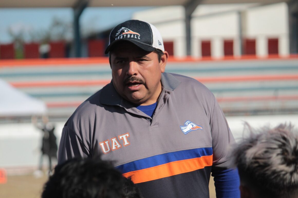 foto 4 cèsar gallegos 28 02 2024 Asume César Gallegos el mando de Correcaminos UAT Liga Mayor ONEFA