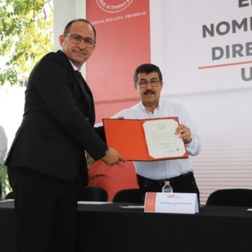 Rector de la UAT entrega nombramientos a nuevos directivos de la UAM Mante