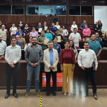 Certifica la UAT capacitación y actualización de guías turísticos