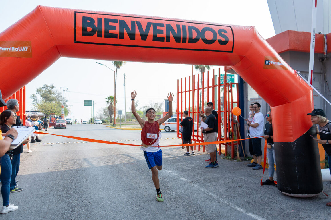 Éxito rotundo en Carrera y Caminata #Familia UAT