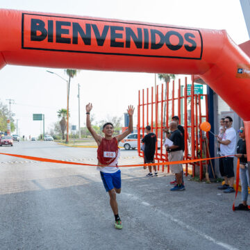 Exito-rotundo-en-Carrera-5 Éxito rotundo en Carrera y Caminata #Familia UAT