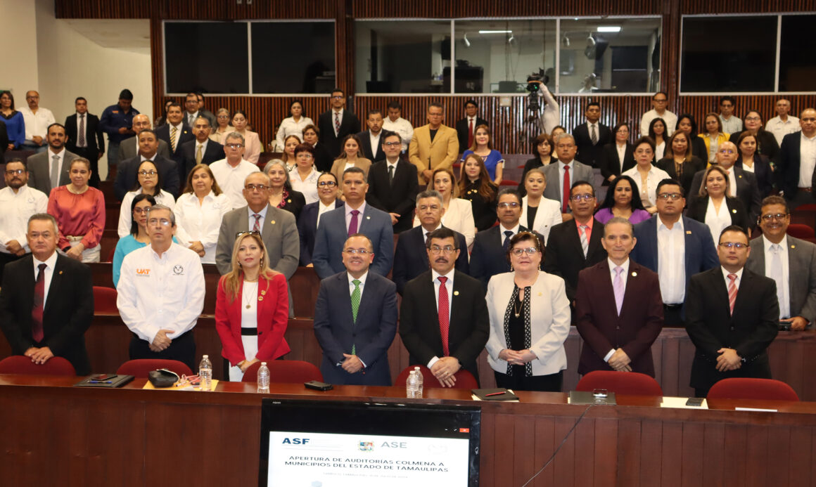 1 (1) Capacita la ASF al personal administrativo y directivo de la UAT