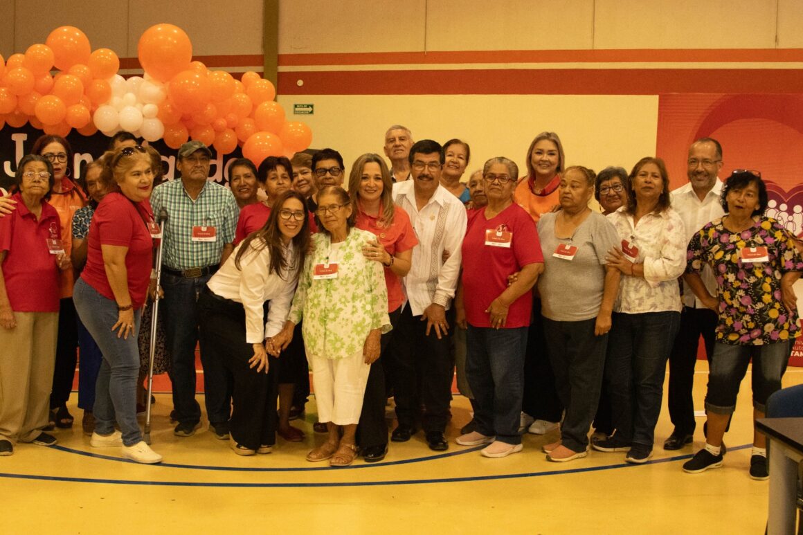 1 (1) Suma la UAT esfuerzos para apoyar con útiles escolares a estudiantes del sector rural