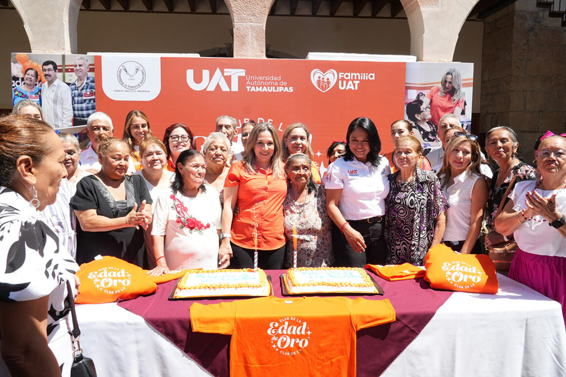 1 Festeja UAT al club universitario Edad de Oro en el Día de los Abuelitos