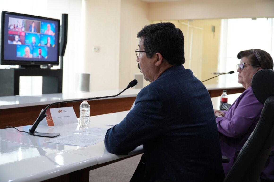 2 (1) Concluye la UAT el proceso para reacreditar la carrera de Derecho en Nuevo Laredo