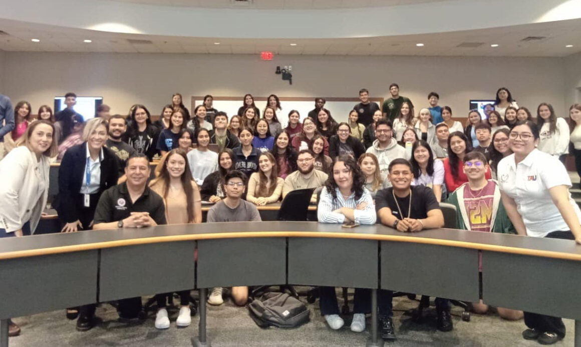 4 (3) Estudiantes de la UAT realizan prácticas de enfermería en Universidad Texas A&M en Laredo
