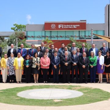 c01 Rector y directores de la UAT evalúan avances y logros académicos