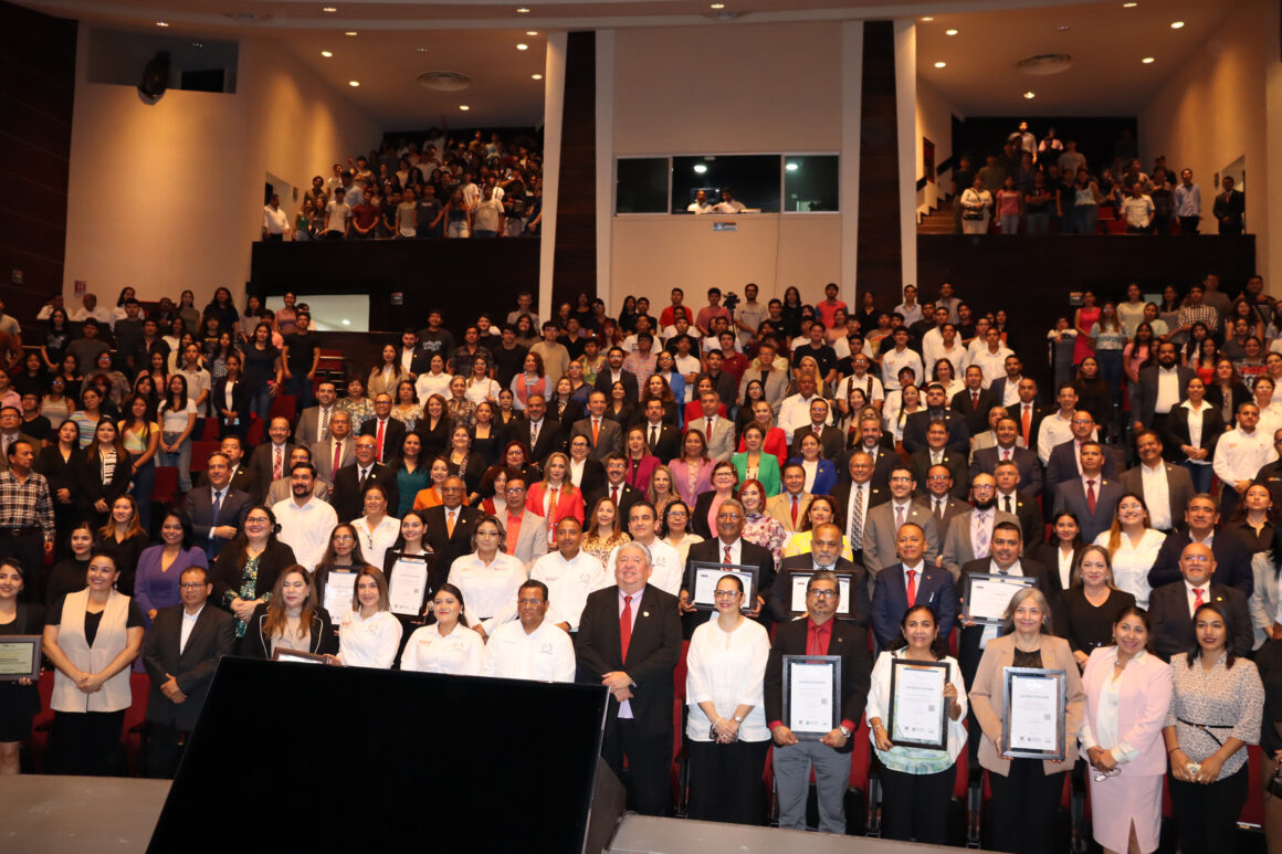 foto 8 reconocimiento nacional 19 09 2024 Recibe la UAT reconocimiento nacional por la calidad de sus programas educativos